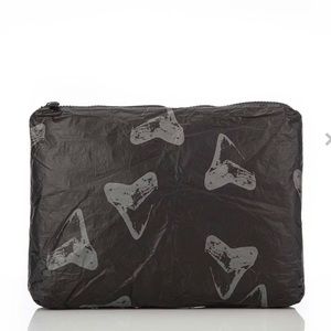 Aloha Collection Mid ‘Aumākua Pouch